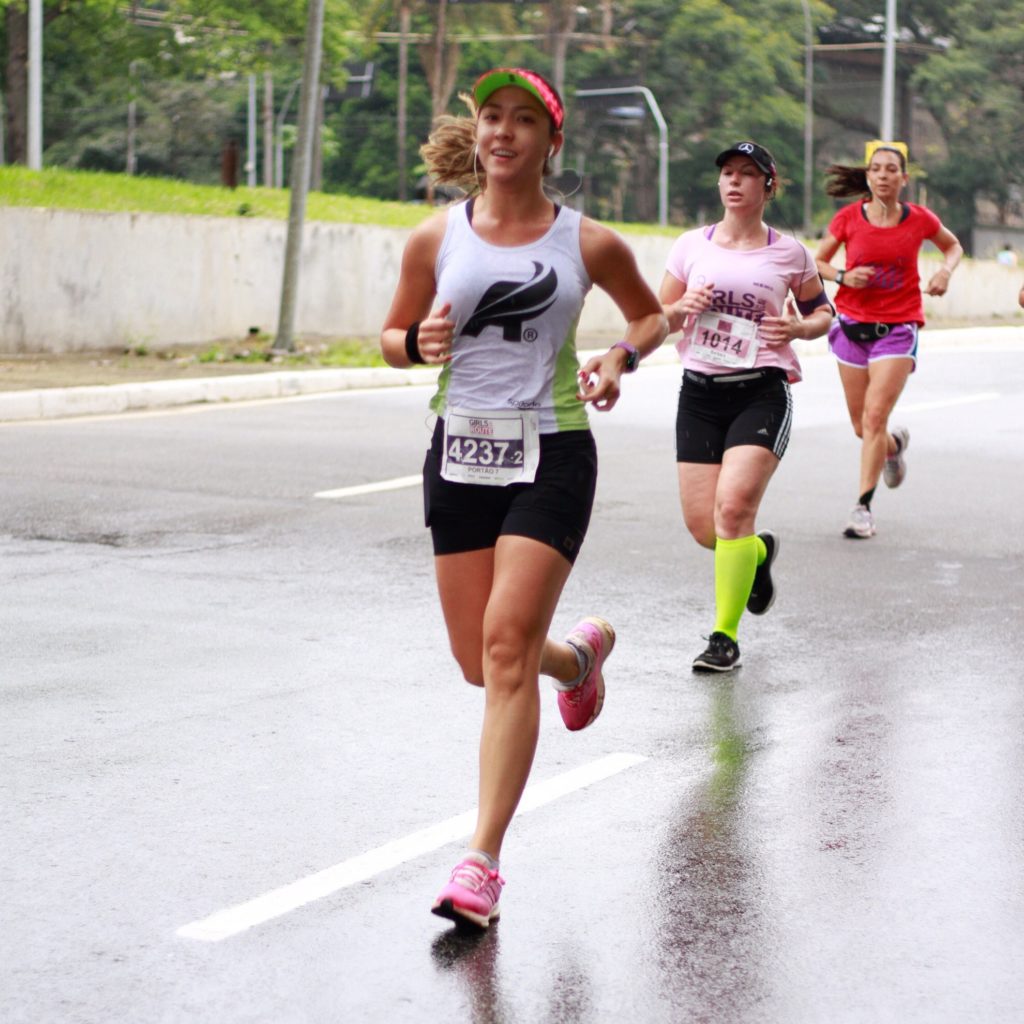 A corredora Fernanda Hatori 