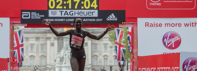 Mary Keitany faz 2ª melhor marca da história na Maratona de Londres