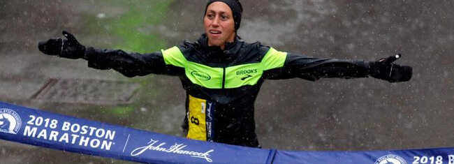 Depois de 33 anos, americana quebra jejum e vence a Maratona de Boston